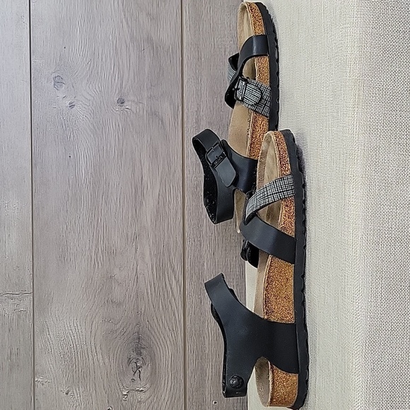 Birkenstock Black and Gray Strappy Sandals Sz 38 L7 M5 - Picture 5 of 11